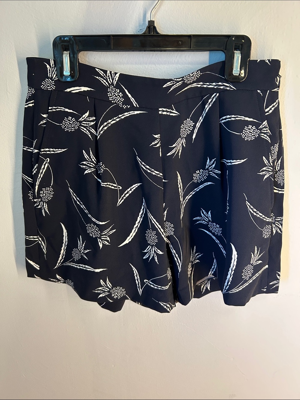 Ann Taylor Navy and White Pineapple Shorts